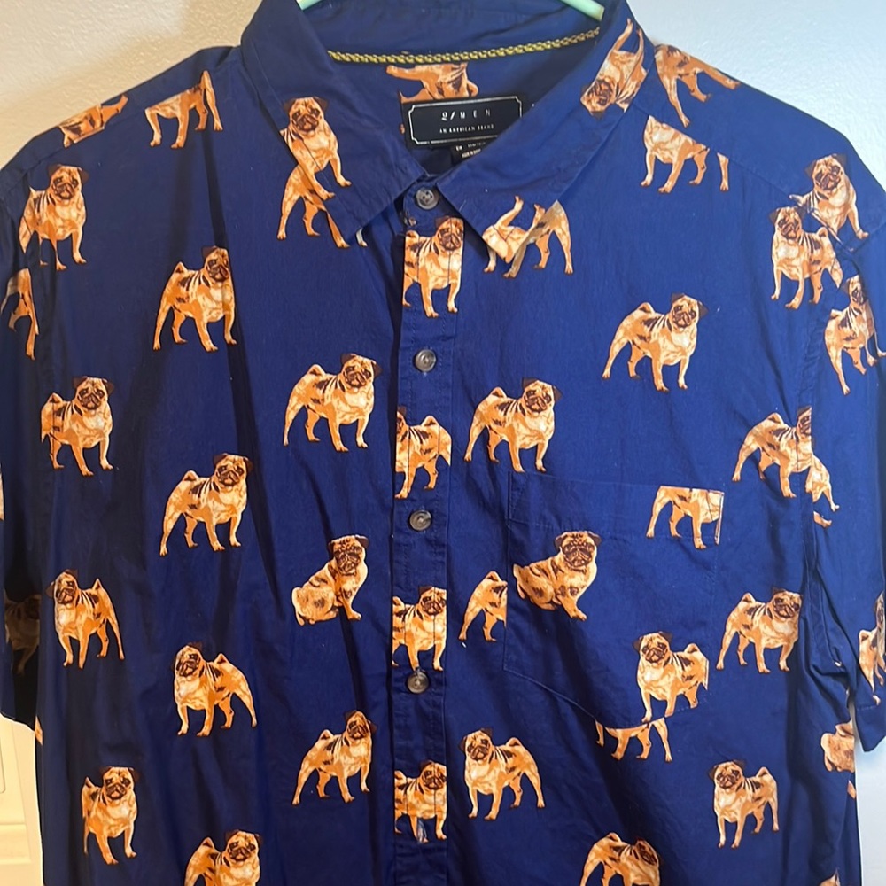Men’s short sleeve Botton up shirt with conversational pug dog pattern
